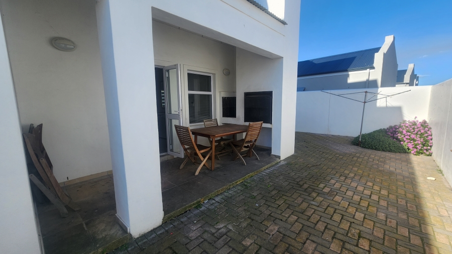 4 Bedroom Property for Sale in Westcliff Western Cape